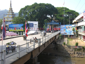 ミャンマーの国境の門