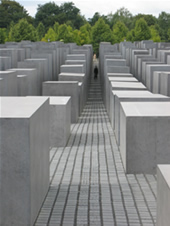 ユダヤ人犠牲者追悼記念館にて（ドイツ･オランダFS）
