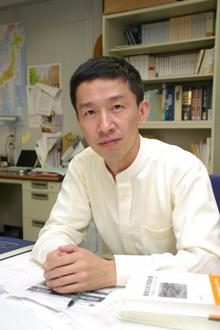 楊 志輝